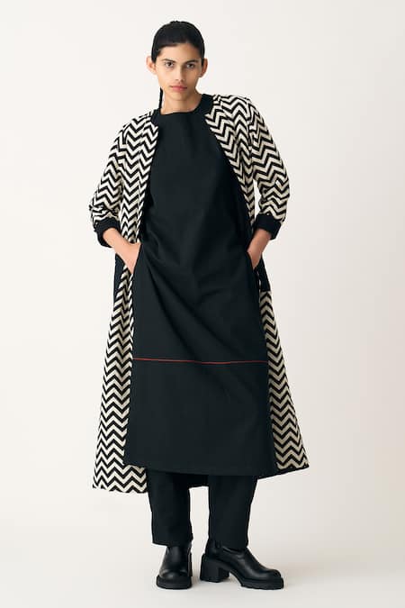 THREE Chevron Pattern Panelled Jacket Pant Set 