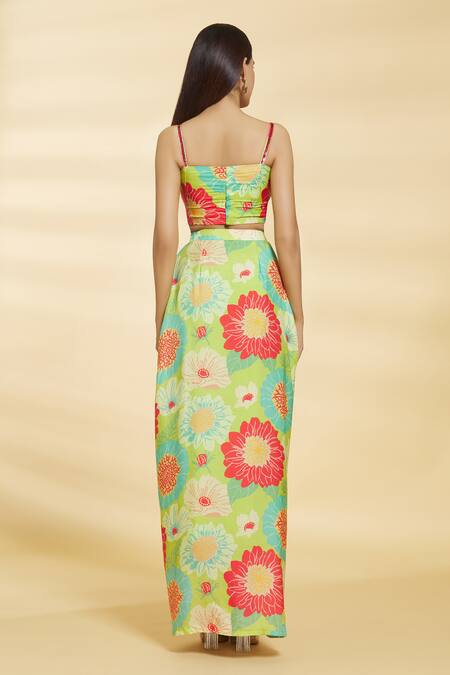 Buy_Samyukta Singhania_Green Muslin, Silk Sequins Floral Pattern Embroidered Cape Draped Skirt Set _Online_at_Aza_Fashions