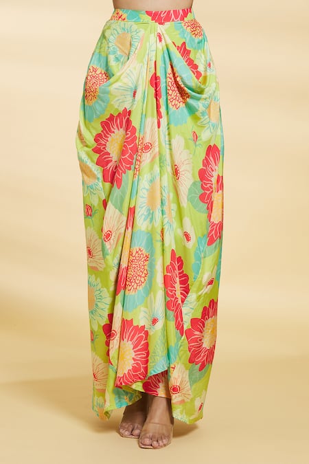 Buy_Samyukta Singhania_Green Muslin, Silk Sequins Floral Pattern Embroidered Cape Draped Skirt Set 