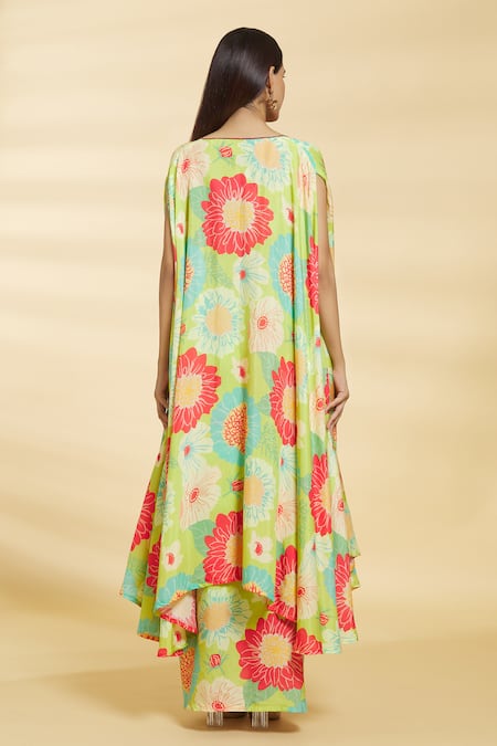 Samyukta Singhania Floral Pattern Embroidered Cape Draped Skirt Set 