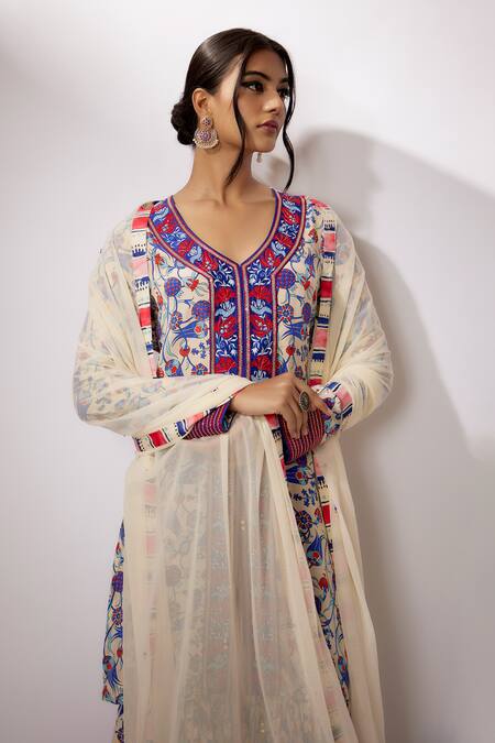 Shop Nadima Saqib Ivory Crepe, Net Sequins, Embroidery Round Neck Thread And Work Kurta Gharara Set Online at Aza Fashions Shop_Nadima Saqib_Ivory Crepe, Net Sequins, Embroidery Round Neck Thread And Work Kurta Gharara Set _Online_at_Aza_Fashions