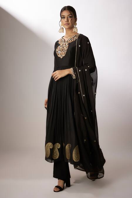 Buy_Nadima Saqib_Black Chanderi, Organza Pearls, Embroidered Anarkali With Badla Work Dupatta _Online_at_Aza_Fashions
