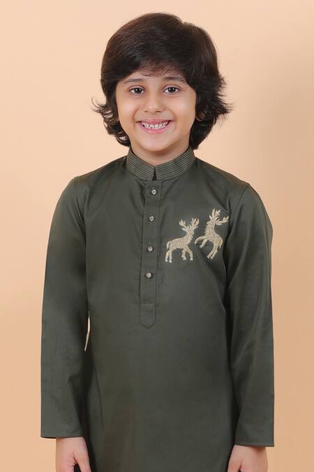 Partykles_Green Cotton, Silk Embroidery Deer Motif Kurta And Pant Set _Online_at_Aza_Fashions