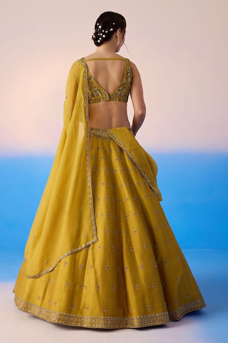 Shop Mirroir Yellow Organza, Viscose Sequins, Crystals Floral Butti Embroidered Lehenga Set at Aza Fashions Shop_Mirroir_Yellow Organza, Viscose Sequins, Crystals Floral Butti Embroidered Lehenga Set _at_Aza_Fashions