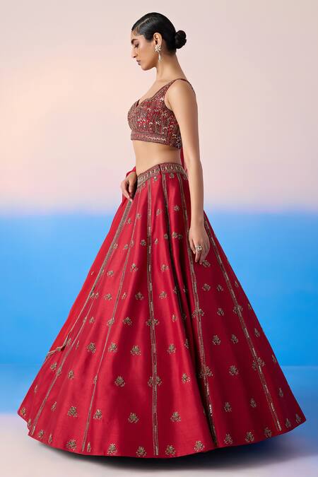 Buy Mirroir Red Organza, Viscose Sequins, Crystals Floral Blossom Embroidered Lehenga Set Online at Aza Fashions Buy_Mirroir_Red Organza, Viscose Sequins, Crystals Floral Blossom Embroidered Lehenga Set _Online_at_Aza_Fashions