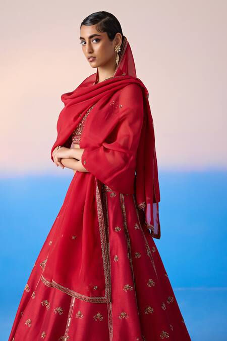 Buy Mirroir Red Organza, Viscose Sequins, Crystals Floral Blossom Embroidered Lehenga Set Buy_Mirroir_Red Organza, Viscose Sequins, Crystals Floral Blossom Embroidered Lehenga Set