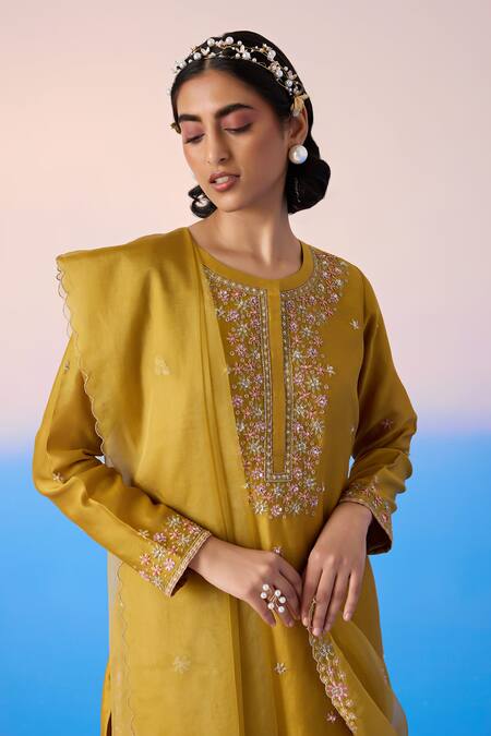 Buy_Mirroir_Yellow Organza, Chanderi Sequins, Crystals, Blossom Kurta Sharara Set _Online_at_Aza_Fashions