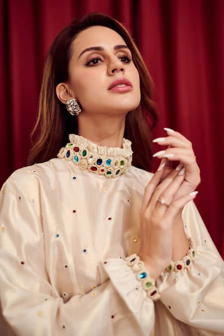 Nika 1.0 Nelly Hand Embroidered Top & Pant Set 