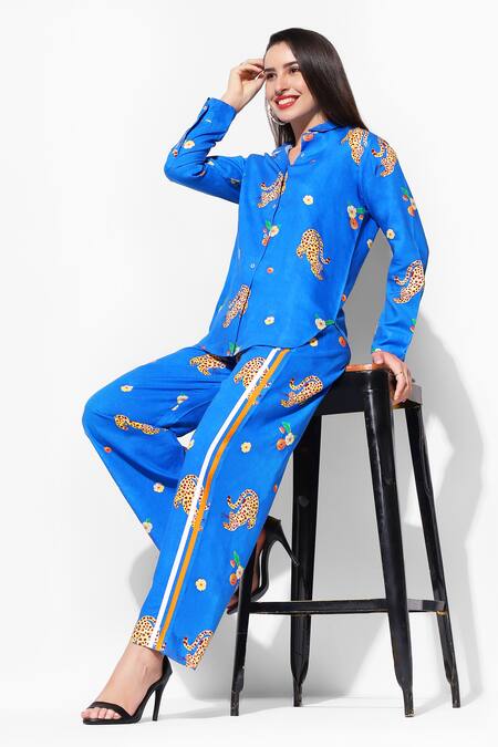 16stitches Blue Egyptian Cotton Leopard Shirt Collar Jaimini Pattern With Pant Online at Aza Fashions 16stitches_Blue Egyptian Cotton Leopard Shirt Collar Jaimini Pattern With Pant_Online_at_Aza_Fashions