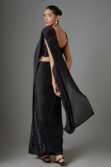 Shop Divya Kanakia Black Satin Sequins Sweetheart Textured Pallu Pre-stitched Saree With Blouse at Aza Fashions Shop_Divya Kanakia_Black Satin Sequins Sweetheart Textured Pallu Pre-stitched Saree With Blouse _at_Aza_Fashions