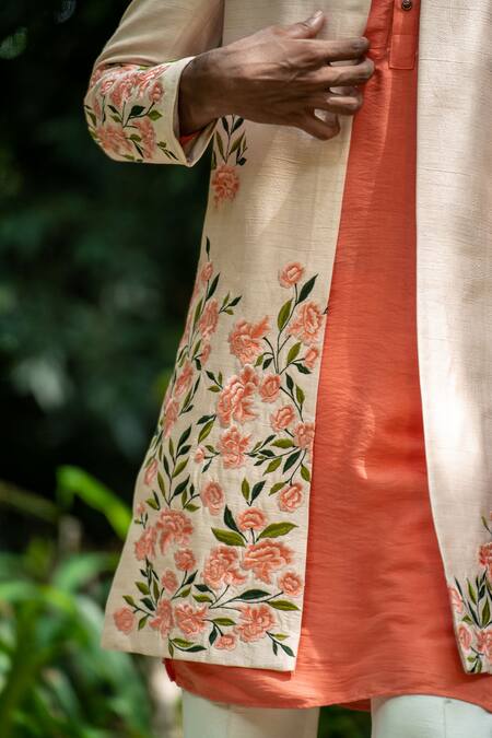 Tajiri Beige Jacket Raw Silk Embroidered Floral Klas Kurta Set at Aza Fashions Tajiri_Beige Jacket Raw Silk Embroidered Floral Klas Kurta Set _at_Aza_Fashions