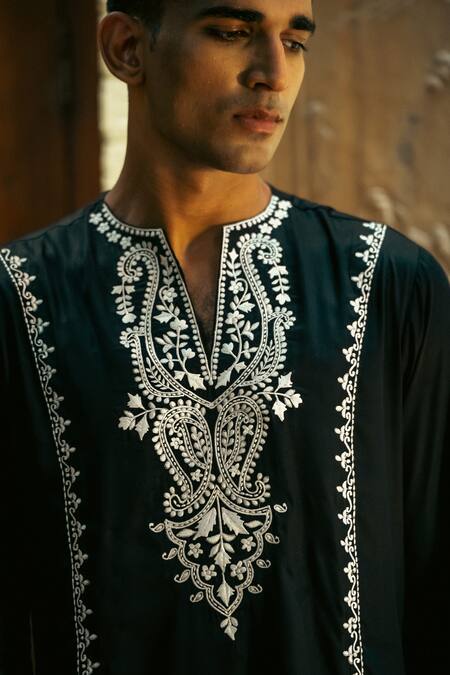 Tajiri_Black Cotton Embroidery Thread Valorous Work Kurta Set _at_Aza_Fashions