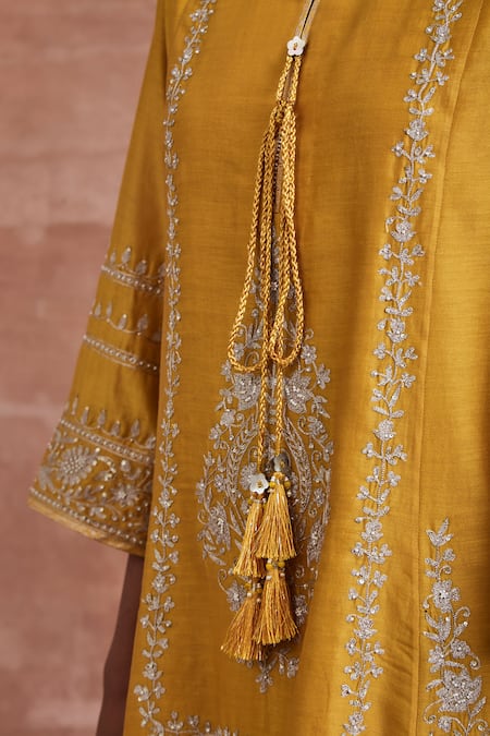 Sue Mue_Yellow Chanderi Silk Pearls, Sequins, Aarashi Floral Kurta And Salwar Set _Online_at_Aza_Fashions