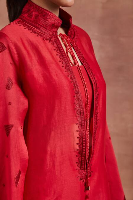 Sue Mue Red Chanderi Silk Embroidery Collared, Round Vanya Cape Sleeve Kurta And Pant Set Online at Aza Fashions Sue Mue_Red Chanderi Silk Embroidery Collared, Round Vanya Cape Sleeve Kurta And Pant Set _Online_at_Aza_Fashions
