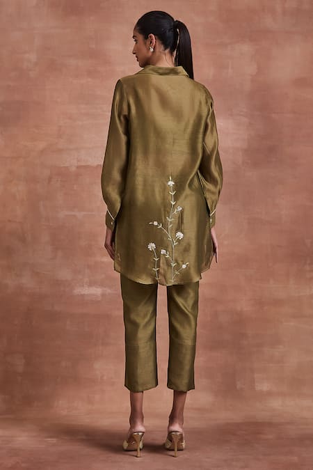 Shop Sue Mue Green Chanderi Silk Embroidery Collared Keya Floral Shirt And Pant Set at Aza Fashions Shop_Sue Mue_Green Chanderi Silk Embroidery Collared Keya Floral Shirt And Pant Set _at_Aza_Fashions