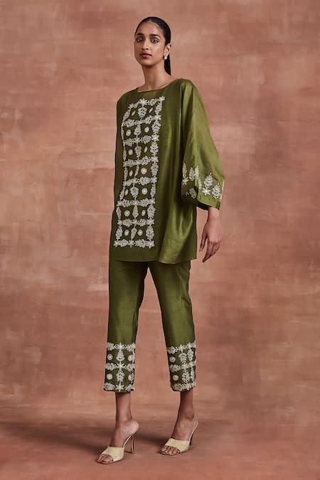 Sue Mue Dhani Embroidered Kaftan Top & Pant Set 