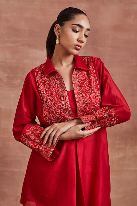 Buy Sue Mue Red Chanderi Silk Embroidery Collared Lekh Shirt And Pant Set Buy_Sue Mue_Red Chanderi Silk Embroidery Collared Lekh Shirt And Pant Set