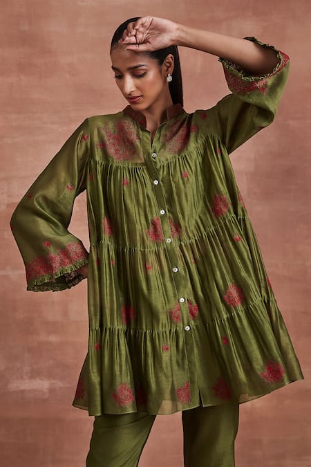 Sue Mue_Green Chanderi Silk Embroidery Bandeau Neck Veena Tiered Shirt Tunic And Pant Set _at_Aza_Fashions
