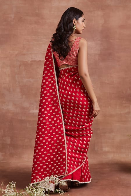 Sue Mue Jayashree Floral Embroidered Saree With Woven Blouse 