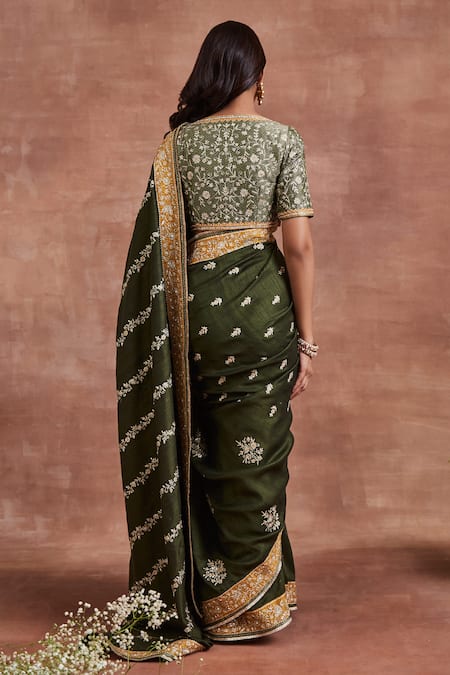 Sue Mue Chhaya Aari Embroidered Saree With Blouse 