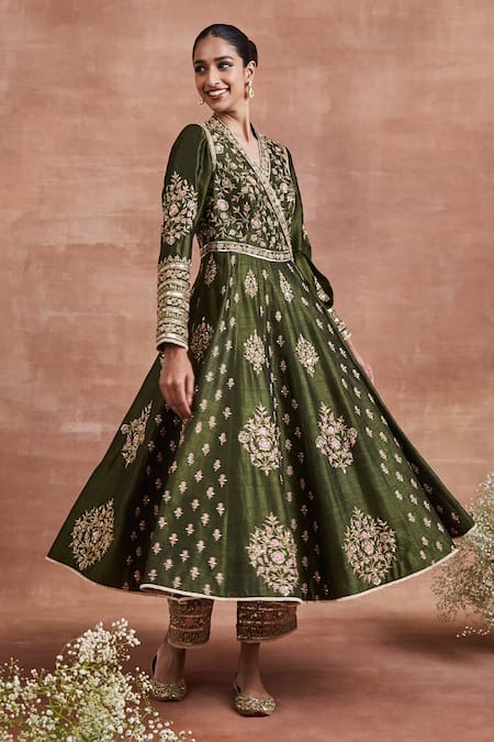 Sue Mue Green Raw Silk Embroidery Zardozi V Neck Vedanti Angrakha And Pant Set 