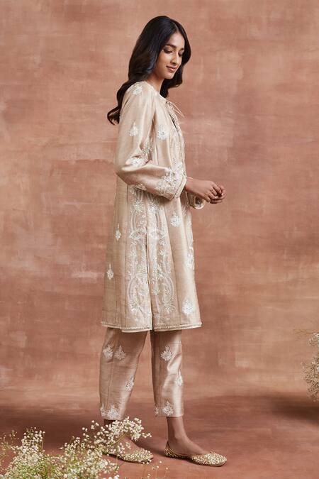 Sue Mue_Beige , Silk, Handloom Pearls, Viti Floral Panelled Kurta Set _at_Aza_Fashions