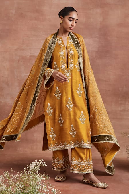 Sue Mue Yellow Handwoven Raw Silk Embroidery Thread Notched Adah Work Kurta Palazzo Set 