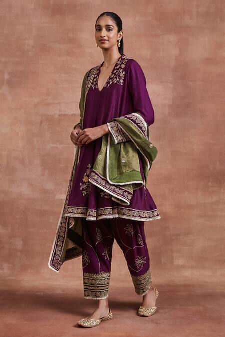 Buy_Sue Mue_Purple Cotton, Silk, Tussar Embroidery V-neck Aarya Dori Anarkali Set _Online_at_Aza_Fashions