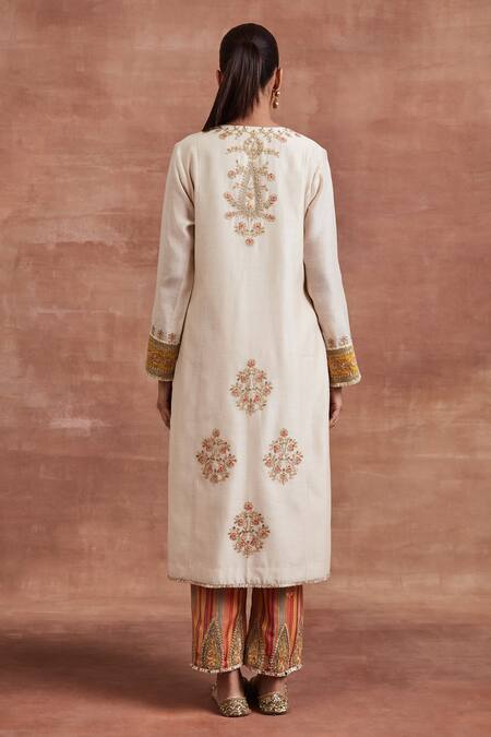 Shop Sue Mue Beige Handloom Cotton, Chanderi, Velvet Embroidery, Mahi Dori Work Kurta Set Online at Aza Fashions Shop_Sue Mue_Beige Handloom Cotton, Chanderi, Velvet Embroidery, Mahi Dori Work Kurta Set _Online_at_Aza_Fashions