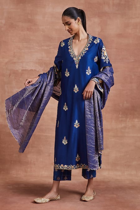 Shop Sue Mue Blue Handloom Cotton, Silk, Kavya Aari Work Kurta Set Online at Aza Fashions Shop_Sue Mue_Blue Handloom Cotton, Silk, Kavya Aari Work Kurta Set _Online_at_Aza_Fashions