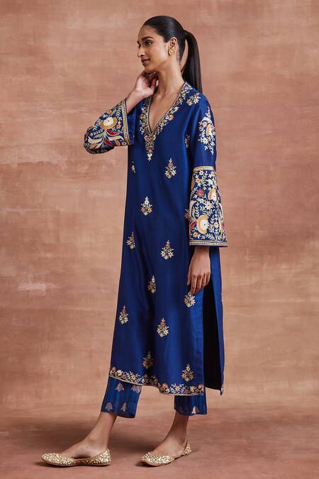 Sue Mue Blue Handloom Cotton, Silk, Kavya Aari Work Kurta Set at Aza Fashions Sue Mue_Blue Handloom Cotton, Silk, Kavya Aari Work Kurta Set _at_Aza_Fashions