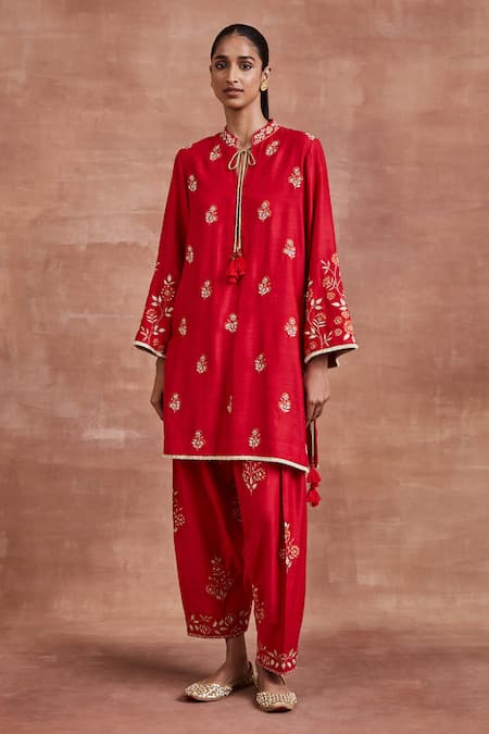 Sue Mue Aarti Floral Patchwork Embroidered Kurta & Salwar Set 