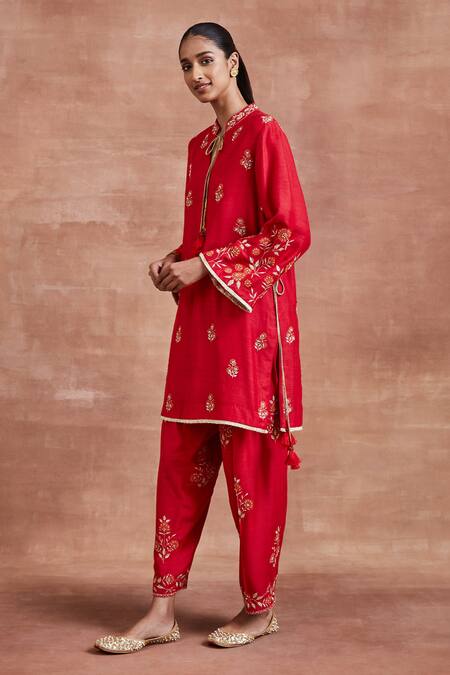 Shop Sue Mue Red Mohair, Silk Embroidery Keyhole Aarti Floral Patchwork Kurta And Salwar Set Online at Aza Fashions Shop_Sue Mue_Red Mohair, Silk Embroidery Keyhole Aarti Floral Patchwork Kurta And Salwar Set _Online_at_Aza_Fashions