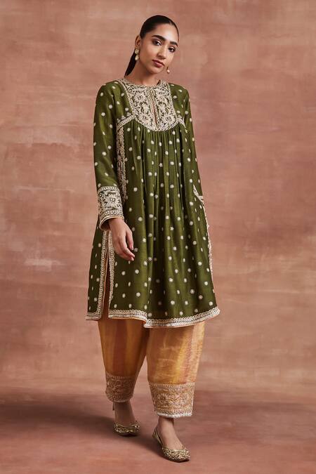 Buy_Sue Mue_Green Silk, Handloom , Lace, Mahin Dori Gathered Kurta Set _Online_at_Aza_Fashions