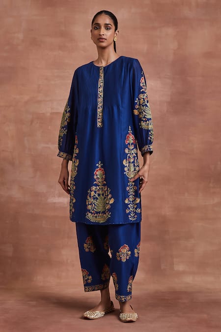Shop Sue Mue Blue Chanderi Silk, Cotton, Chanderi, Muslin Malay Thread Pintucked Kurta Set Online at Aza Fashions Shop_Sue Mue_Blue Chanderi Silk, Cotton, Chanderi, Muslin Malay Thread Pintucked Kurta Set _Online_at_Aza_Fashions