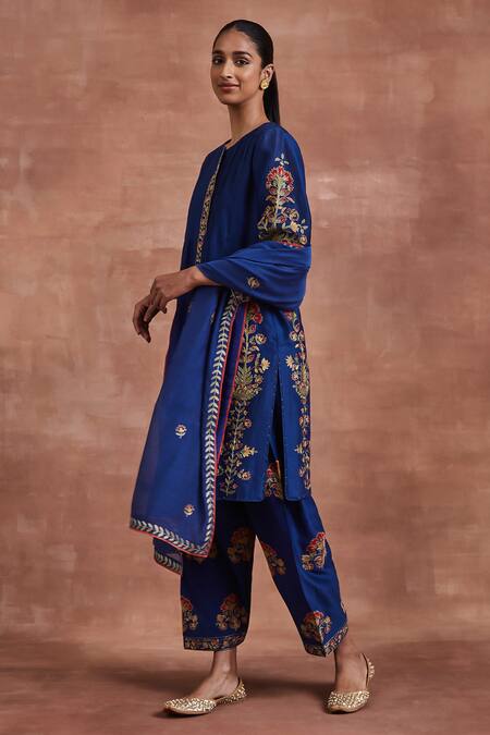 Sue Mue Blue Chanderi Silk, Cotton, Chanderi, Muslin Malay Thread Pintucked Kurta Set at Aza Fashions Sue Mue_Blue Chanderi Silk, Cotton, Chanderi, Muslin Malay Thread Pintucked Kurta Set _at_Aza_Fashions