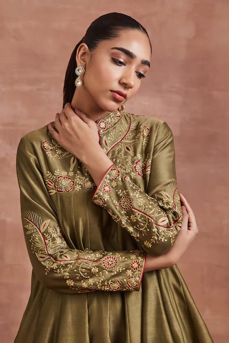 Buy Sue Mue Green Chanderi Silk, Brocade Embroidery Bandeau Palash Yoke Anarkali And Pant Set Buy_Sue Mue_Green Chanderi Silk, Brocade Embroidery Bandeau Palash Yoke Anarkali And Pant Set