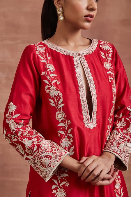 Buy Sue Mue Red Chanderi Silk, , Handloom Snehal Floral Zari Kurta Set Online at Aza Fashions Buy_Sue Mue_Red Chanderi Silk, , Handloom Snehal Floral Zari Kurta Set _Online_at_Aza_Fashions