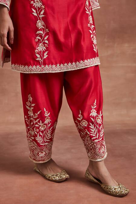Shop Sue Mue Red Chanderi Silk, , Handloom Snehal Floral Zari Kurta Set Online at Aza Fashions Shop_Sue Mue_Red Chanderi Silk, , Handloom Snehal Floral Zari Kurta Set _Online_at_Aza_Fashions