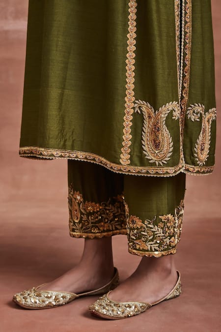 Sue Mue Green Handloom Cotton, Silk, Linen Sequins, Veda Zardozi Kurta Palazzo Set Online at Aza Fashions Sue Mue_Green Handloom Cotton, Silk, Linen Sequins, Veda Zardozi Kurta Palazzo Set _Online_at_Aza_Fashions