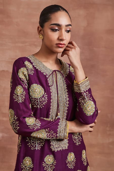 Sue Mue Purple Silk, Handloom Cotton Sequins, Zari, Tushali Floral Kurta Set Online at Aza Fashions Sue Mue_Purple Silk, Handloom Cotton Sequins, Zari, Tushali Floral Kurta Set _Online_at_Aza_Fashions