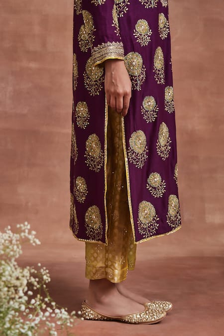 Buy Sue Mue Purple Silk, Handloom Cotton Sequins, Zari, Tushali Floral Kurta Set Online at Aza Fashions Buy_Sue Mue_Purple Silk, Handloom Cotton Sequins, Zari, Tushali Floral Kurta Set _Online_at_Aza_Fashions