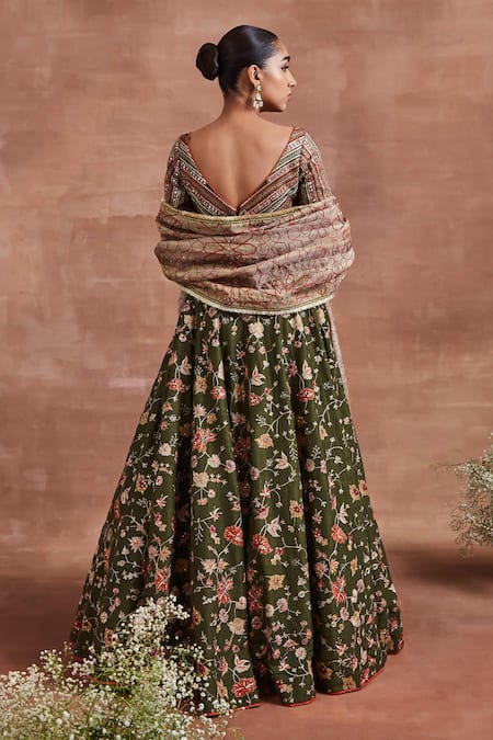 Sue Mue Mehdi Floral Jaal Thread Embroidered Bridal Lehenga Set 