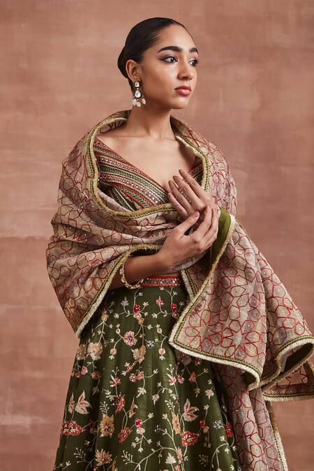 Buy Sue Mue Green Handloom Cotton Mehdi Floral Jaal Thread Embroidered Bridal Lehenga Set Online at Aza Fashions Buy_Sue Mue_Green Handloom Cotton Mehdi Floral Jaal Thread Embroidered Bridal Lehenga Set _Online_at_Aza_Fashions