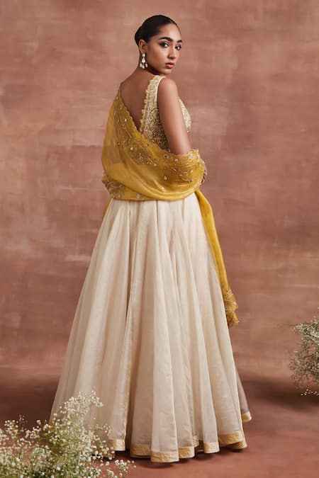 Sue Mue Sudhani Embroidered Blouse Lehenga Set 