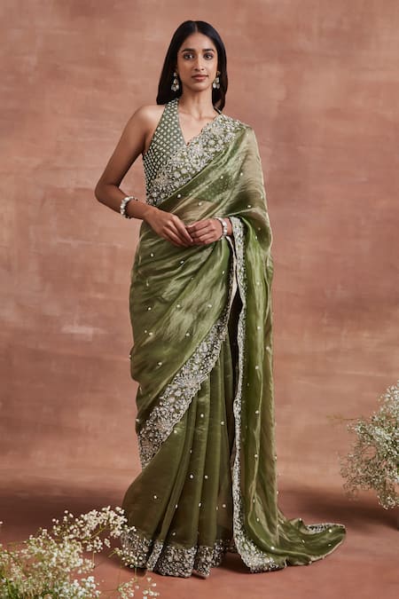 Pranati - Golden border tissue silk set mundu with piping,... | Facebook