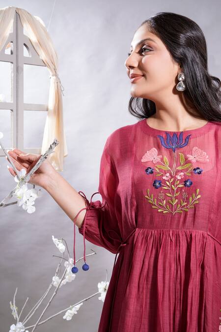 The White Tree Studio_Maroon Anarkali- Chanderi (70% Cotton And 30% Silk) Embroidered Applique Set _at_Aza_Fashions