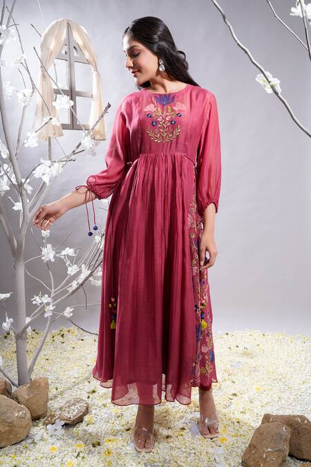 Shop_The White Tree Studio_Maroon Kurta- Chanderi (70% Cotton And 30% Silk) Parizad & Leggings Set _Online_at_Aza_Fashions