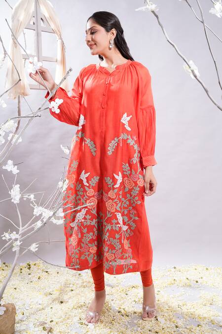 Buy_The White Tree Studio_Orange Kurta- Chanderi (70% Cotton And 30% Silk) Marjan Applique & Leggings Set 