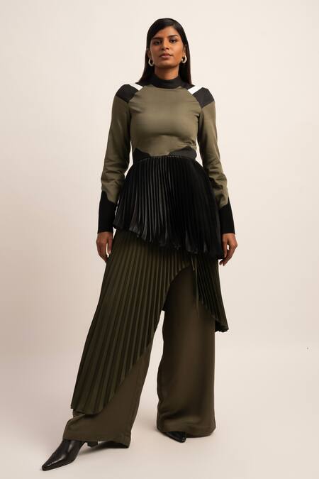 Siddhant Agrawal Green Organza, Satin Round Neck Dreamscape High Top at Aza Fashions Siddhant Agrawal_Green Organza, Satin Round Neck Dreamscape High Top _at_Aza_Fashions